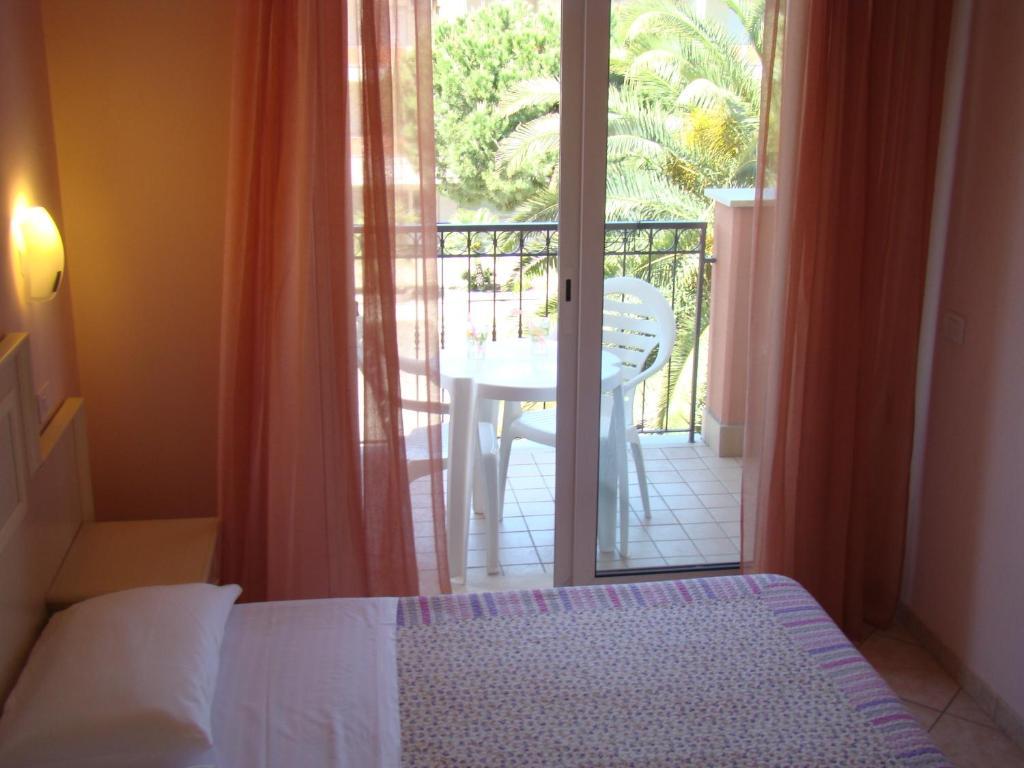 Il Casale Aparthotel Martinsicuro Bilik gambar