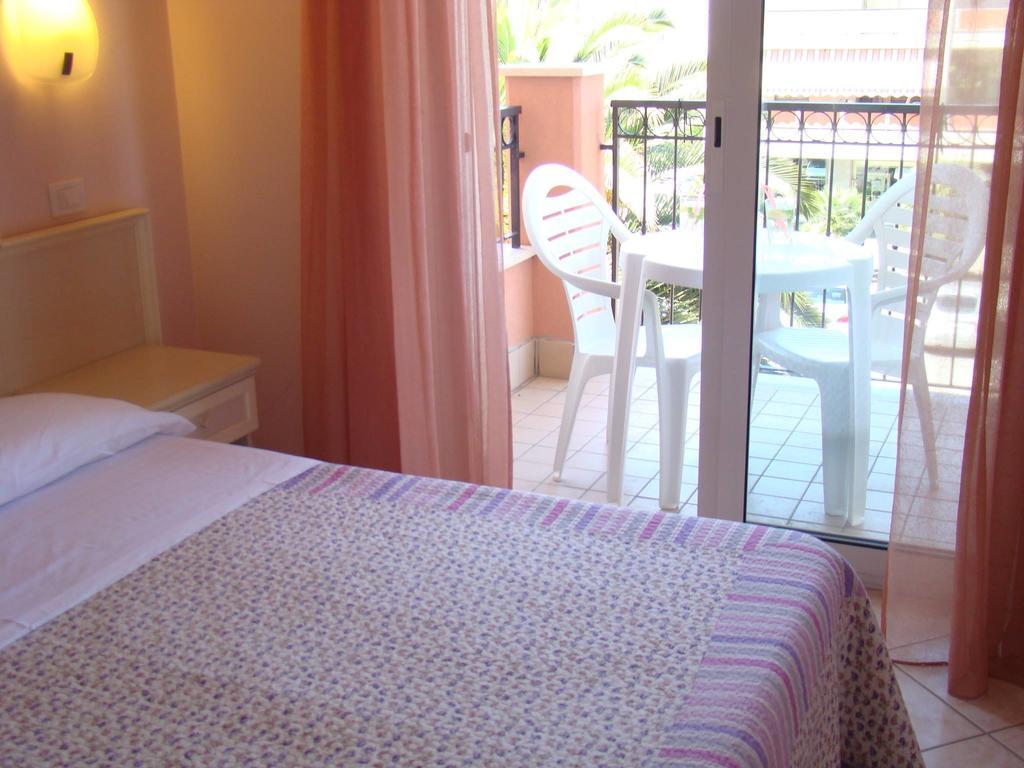 Il Casale Aparthotel Martinsicuro Luaran gambar
