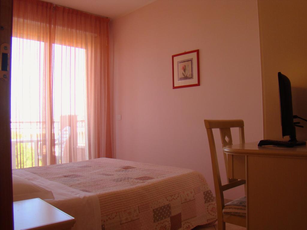 Il Casale Aparthotel Martinsicuro Luaran gambar
